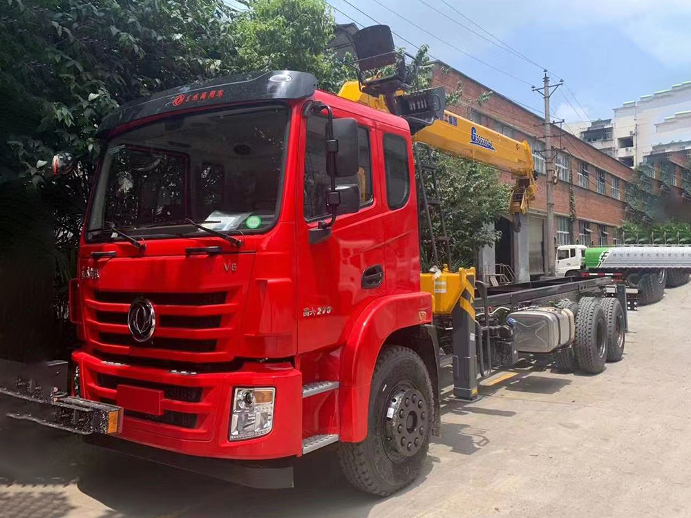 國六東風錦程V6后八輪徐工12噸四節(jié)M系直臂吊機隨車吊